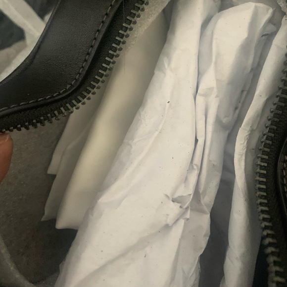 NWT coach heart shaped leather crossbody bag - Picture 8 of 11